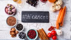 Combattre les 10 caractéristiques du cancer par l’alimentation