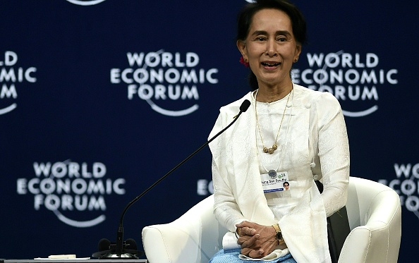 Aung San Suu Kyi l'ex-dirigeante, du Myanmar a été transférée dans une prison de la capitale Naypyidaw. Photo YE AUNG THU/AFP via Getty Images.