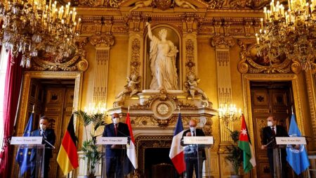 Pour la première fois depuis 20 ans, une grève agite la diplomatie française