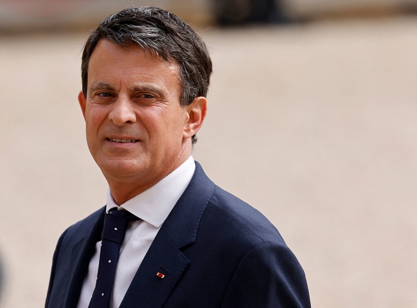 Manuel Valls a été éliminé dimanche dès le premier tour, un nouveau fiasco pour l'ex-Premier ministre après l'échec de sa candidature aux municipales à Barcelone. (Photo LUDOVIC MARIN/AFP via Getty Images)
