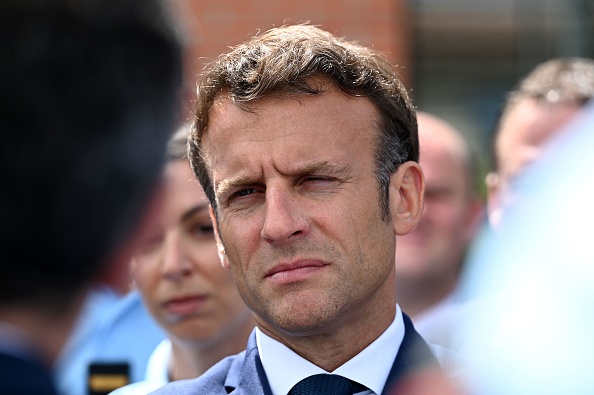 Le Président Emmanuel Macron en visite à Gaillac, dans le Tarn le 9 juin 2022. (Photo CAROLINE BLUMBERG/POOL/AFP via Getty Images)