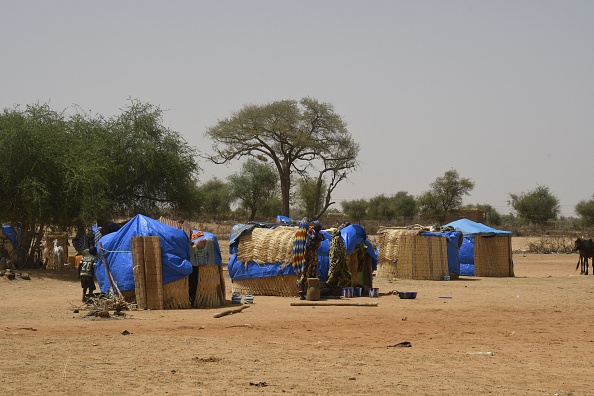 Un camp de personnes déplacées au sud-ouest du Niger, près du Burkina Faso, le 9 juin 2022. Photo de BOUREIMA HAMA/AFP via Getty Images.
