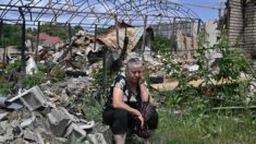 Ukraine: la Russie intensifie ses bombardements, Kiev frappe ses plateformes de forage