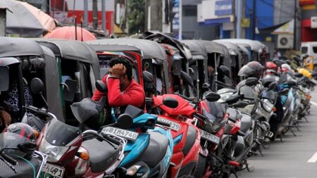 Le Sri Lanka augmente encore le prix des carburants