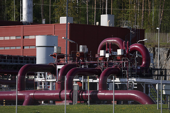 Une station de compression pour le gazoduc en provenance de Russie se trouve près de la frontière russe à Räikkölä le 25 mai 2022 près d'Imatra, en Finlande. Photo de Sean Gallup/Getty Images.