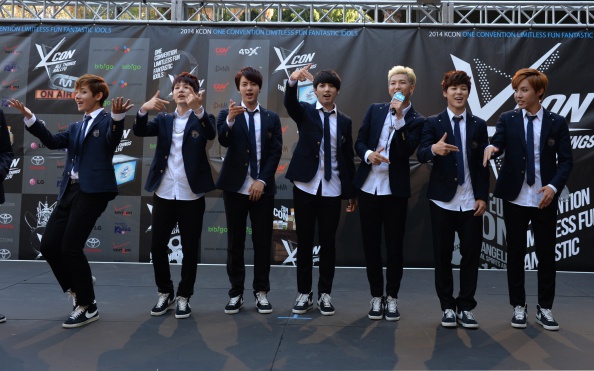 BTS, le groupe sud-coréen de K-pop à Los Angeles. (Photo MARK RALSTON/AFP via Getty Images)