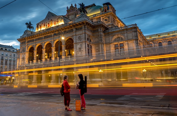 -Une vue de l’opéra de Vienne. Photo JOE KLAMAR/AFP via Getty Images.