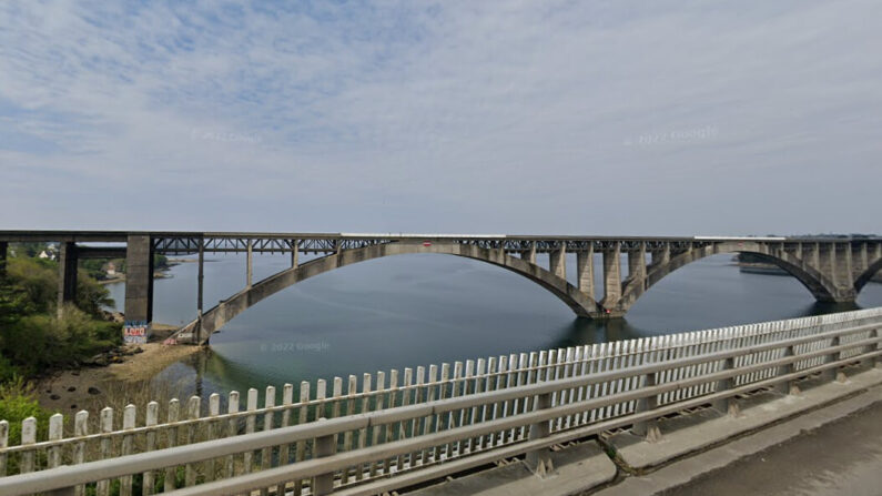 Le pont Albert-Louppe vu depuis le pont de l'Iroise, entre Plougastel-Daoulas et Relecq-Kerhuon à côté de Brest (Finistère). (Capture d'écran/Google Maps)