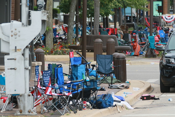 Lieux de la fusillade lors d'un parcours du défilé du 4 juillet 2022 à Highland Park, dans l'Illinois. (Photo : Mark Borenstein/Getty Images)