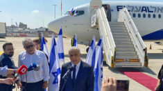 A peine à la tête d’Israël, Lapid se rend à Paris pour discuter Liban et Iran