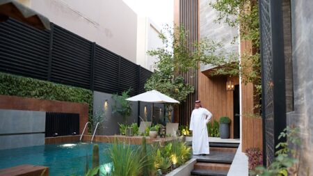 « Ouverture architecturale »: les maisons saoudiennes se mettent aux tendances