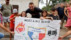 «Merci d’avoir sauvé nos maisons»: la population rend hommage aux pompiers dans un petit village de Gironde
