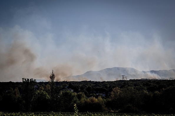 Incendies en Ardèche, 1200 hectares ont été ravagés par les flammes.  (Photo : JEAN-PHILIPPE KSIAZEK/AFP via Getty Images)