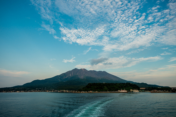Une vue générale de Sakurajima à Kagoshima, au Japon.  (Photo : Keith Tsuji/Getty Images)