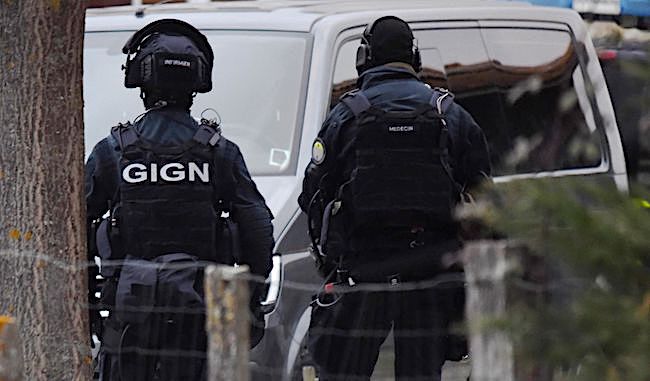  Groupe d'intervention de la Gendarmerie nationale (GIGN).  (Photo : MEHDI FEDOUACH/AFP via Getty Images)