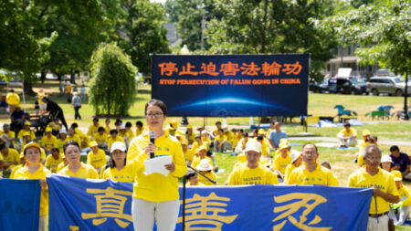 Des survivants racontent les tortures subies dans les prisons chinoises à l’occasion des 23 ans de la persécution du Falun Gong