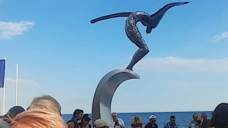 « L’ Ange de la Baie » dévoilé en hommage des victimes de l’attentat du 14 juillet 2016 à Nice