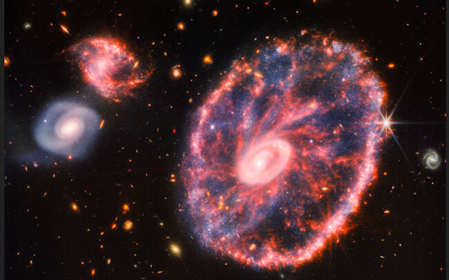 La Roue du Chariot est le résultat d'une collision  entre deux galaxies. (Photo : NASA, ESA, CSA, STScI, Webb ERO Production Team )