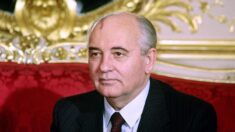 Gorbatchev: hommage à l’homme de paix en Occident, sobres « condoléances » à Moscou