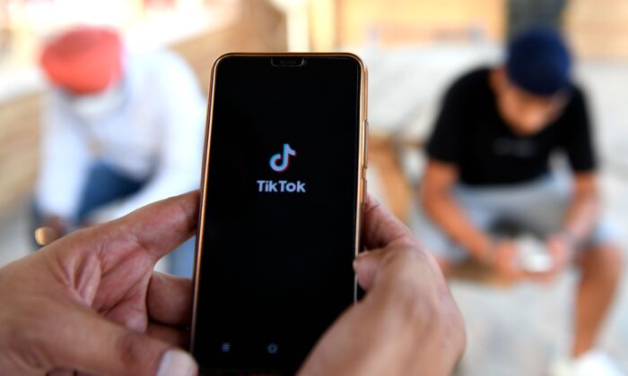 TikTok sur un smartphone. (Narinder Nanu/AFP via Getty Images)