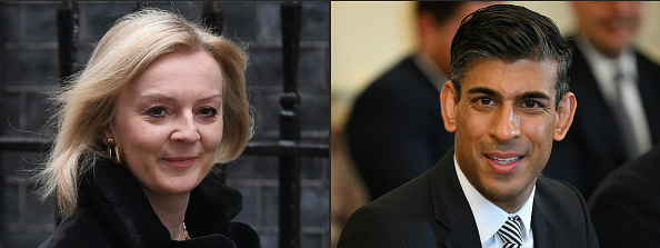 Cette combinaison d'images créée le 18 juillet 2022 montre la ministre britannique des Affaires étrangères Liz Truss et le chancelier britannique de l'Échiquier Rishi Sunak au 10 Downing Street à Londres le 24 mai, 2022. Photo de TOLGA AKMEN, DANIEL LEAL/AFP via Getty Images.