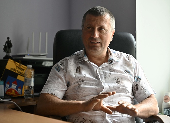 Pavlo Kuzmenko, maire de la ville d'Okhtyrka, le 1er août 2022, raconte comment la ville a résisté à l'occupation. Photo Genya SAVILOV/AFP via Getty Images.
