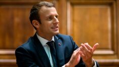 Rentrée scolaire 2022 : aucun enseignant ne débutera sa carrière sous 2.000 euros nets mensuels, promet Emmanuel Macron