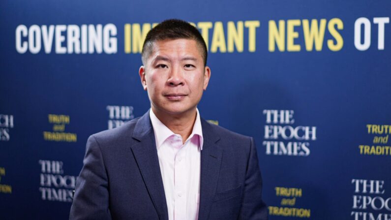 Simon Lee, ancien chroniqueur de l'Apple Daily, lors de la conférence FreedomFest à Las Vegas, le 15 juillet 2022. (Epoch Times)