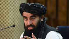 Afghanistan: l’ONU appelle les talibans à rouvrir les écoles pour filles fermées depuis un an