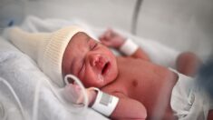La mortalité des nourrissons à la hausse et la natalité en baisse en France