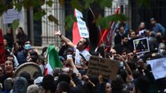 Mort de Mahsa Amini: des gaz lacrymogènes lancés contre des manifestants devant l’ambassade d’Iran à Paris