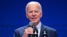 « Où est Jackie ? »: Joe Biden s’adresse à une parlementaire décédée et crée la polémique