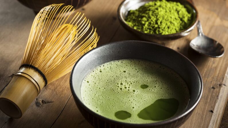 L'extrait de thé vert, le matcha et la L-théanine, trois solutions ciblées pour améliorer la santé physique et mentale. (Thé vert matcha biologique via Thinkstock)