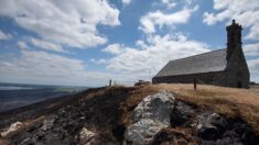 Bretagne: François Pinault devrait payer 500.000 euros pour la restauration de la chapelle des monts d’Arrée