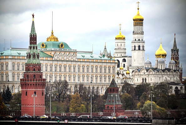Cette photographie montre une vue du Kremlin prise le 18 octobre 2022 à Moscou. (Photo : ALEXANDER NEMENOV/AFP via Getty Images)