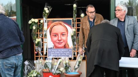 Meurtre de Lola: des centaines de personnes attendues aux funérailles de l’adolescente à Lillers