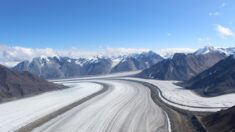 Canada: découverte 85 ans après des appareils photos d’un explorateur sur un glacier