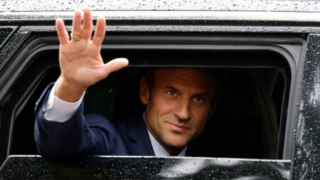 Emmanuel Macron pourrait se représenter en 2027, en raison d’une récente décision du Conseil d’État