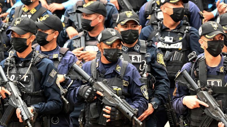 Des membres des forces spéciales à Tegucigalpa, le 24 novembre 2022. (Photo: ORLANDO SIERRA/AFP via Getty Images)