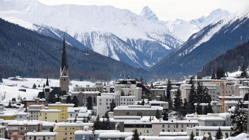 Vue générale de la ville de Davos, dans l'est de la Suisse, où se tient chaque année le Forum économique mondial (WEF), prise le 25 janvier 2018. (MIGUEL MEDINA/AFP via Getty Images)