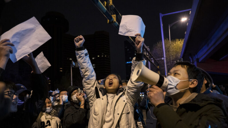 Manifestation contre la politique zéro Covid à Pékin, le 28 novembre 2022. (Kevin Frayer/Getty Images)