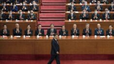 Xi Jinping consolide son pouvoir par des actions délibérément contradictoires