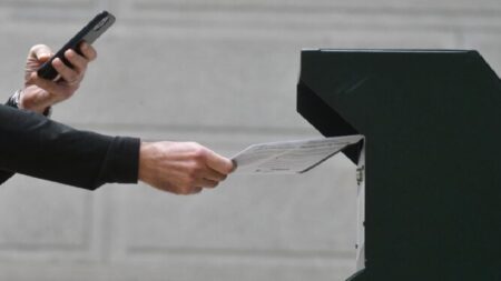 La Pennsylvanie certifie les résultats des élections des semaines après les retards du recomptage