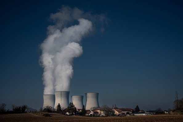 La centrale nucléaire à Bugey près de Grenoble (Isère).  (Photo : JEAN-PHILIPPE KSIAZEK/AFP via Getty Images)