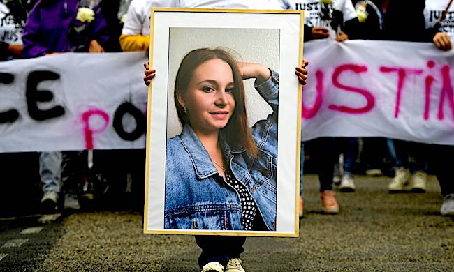 Âgée de 20 ans, Justine Vayrac a été tuée dans la nuit du 22 au 23 octobre 2022, après avoir disparu à la sortie d'une boîte de nuit de Brive où elle passait la soirée avec des amis. (Photo : VALENTINE CHAPUIS/AFP via Getty Images)