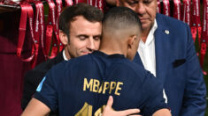 Mondial 2022 : « Les Bleus nous ont fait rêver », a réagi Emmanuel Macron après la défaite de l’équipe de France face à l’Argentine