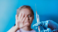 La lutte d’une personne non vaccinée pour survivre