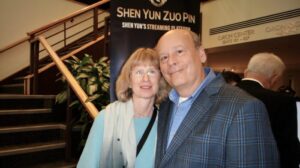 Shen Yun arrive vraiment « au bon moment dans ce monde », déclare un artiste