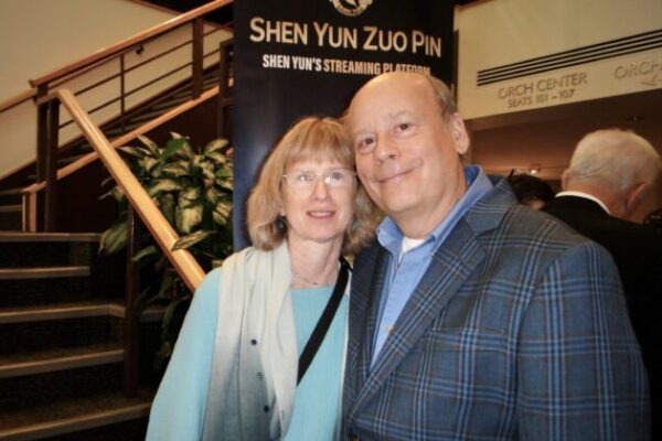 Shen Yun arrive vraiment « au bon moment dans ce monde », déclare un artiste