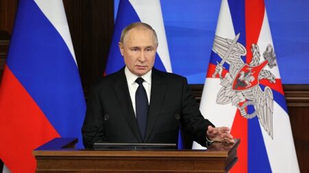Poutine préside en visioconférence le départ d’un navire équipé de missiles hypersoniques